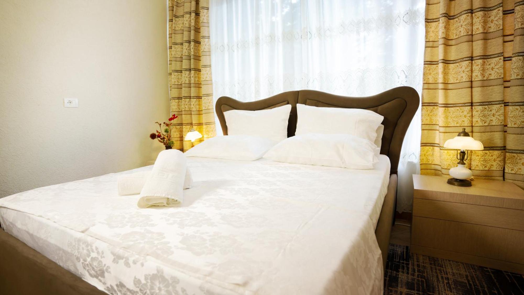 Todo Apartements Dıraç Dış mekan fotoğraf